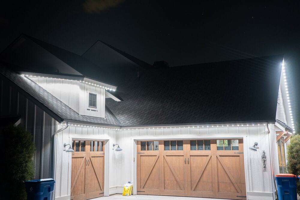 Home with permanent roofline lighting, a Bosso installation